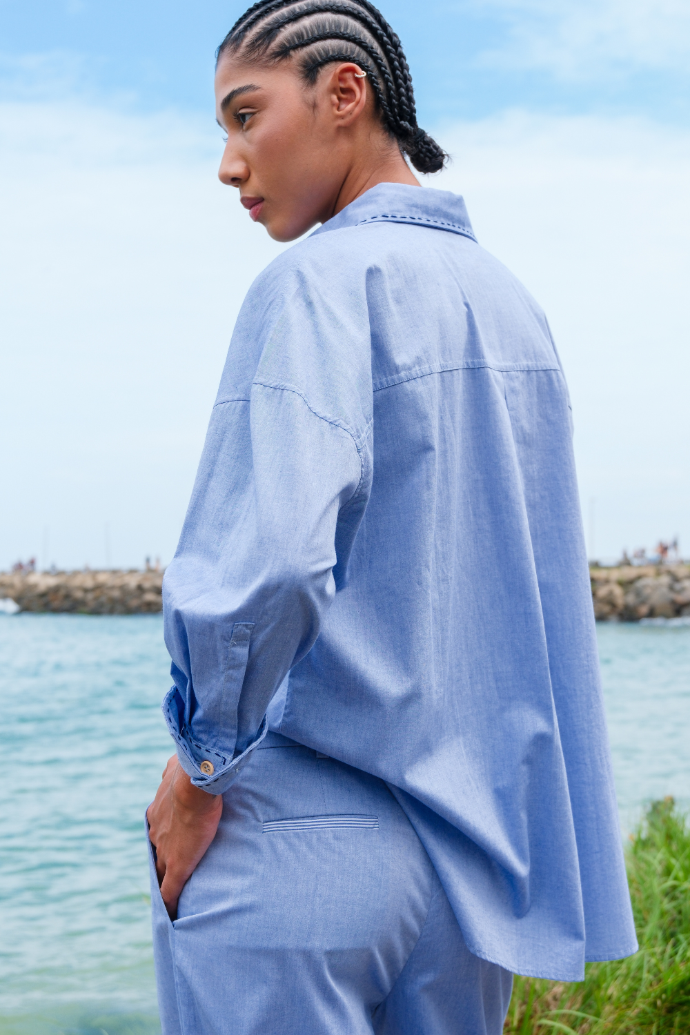 Camisa Oversized Bordada Flora Azul