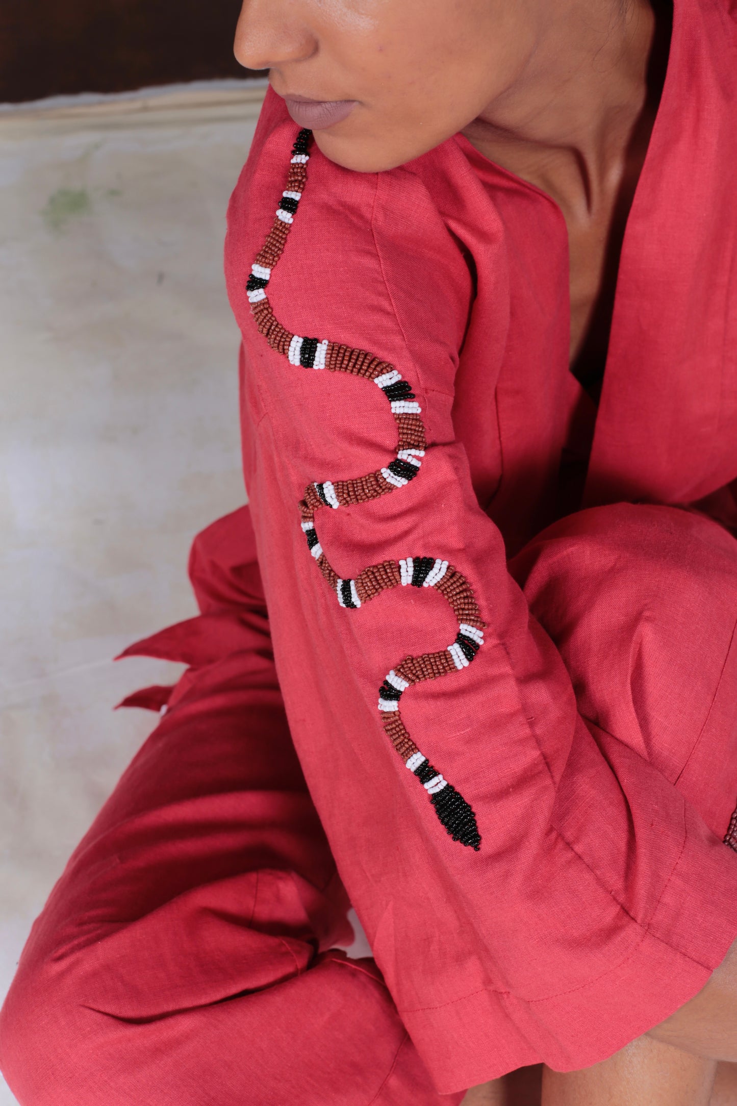 Kimono de Linho Bordado Snake Pitanga