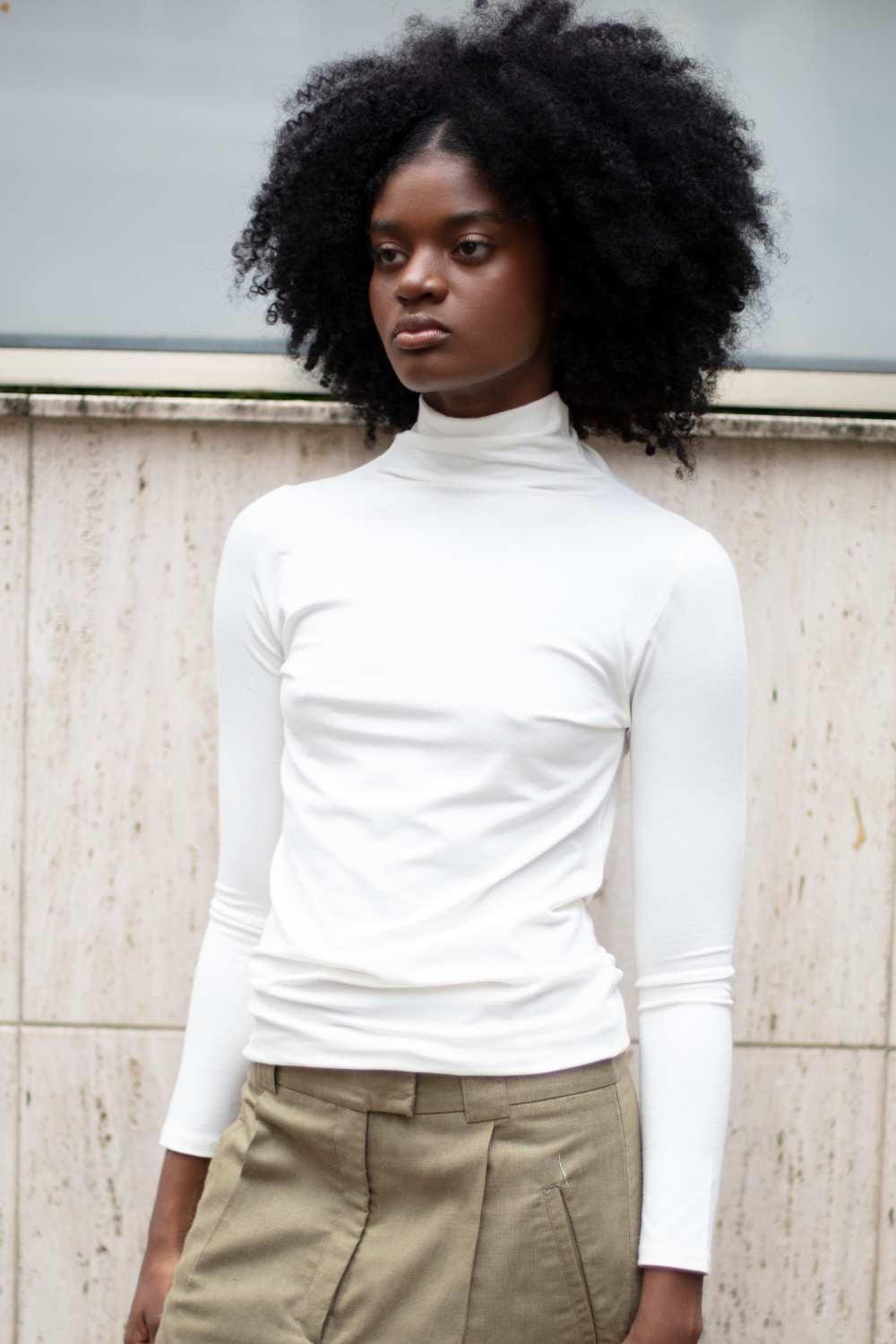 Blusa de Malha Gola Rolê Off White