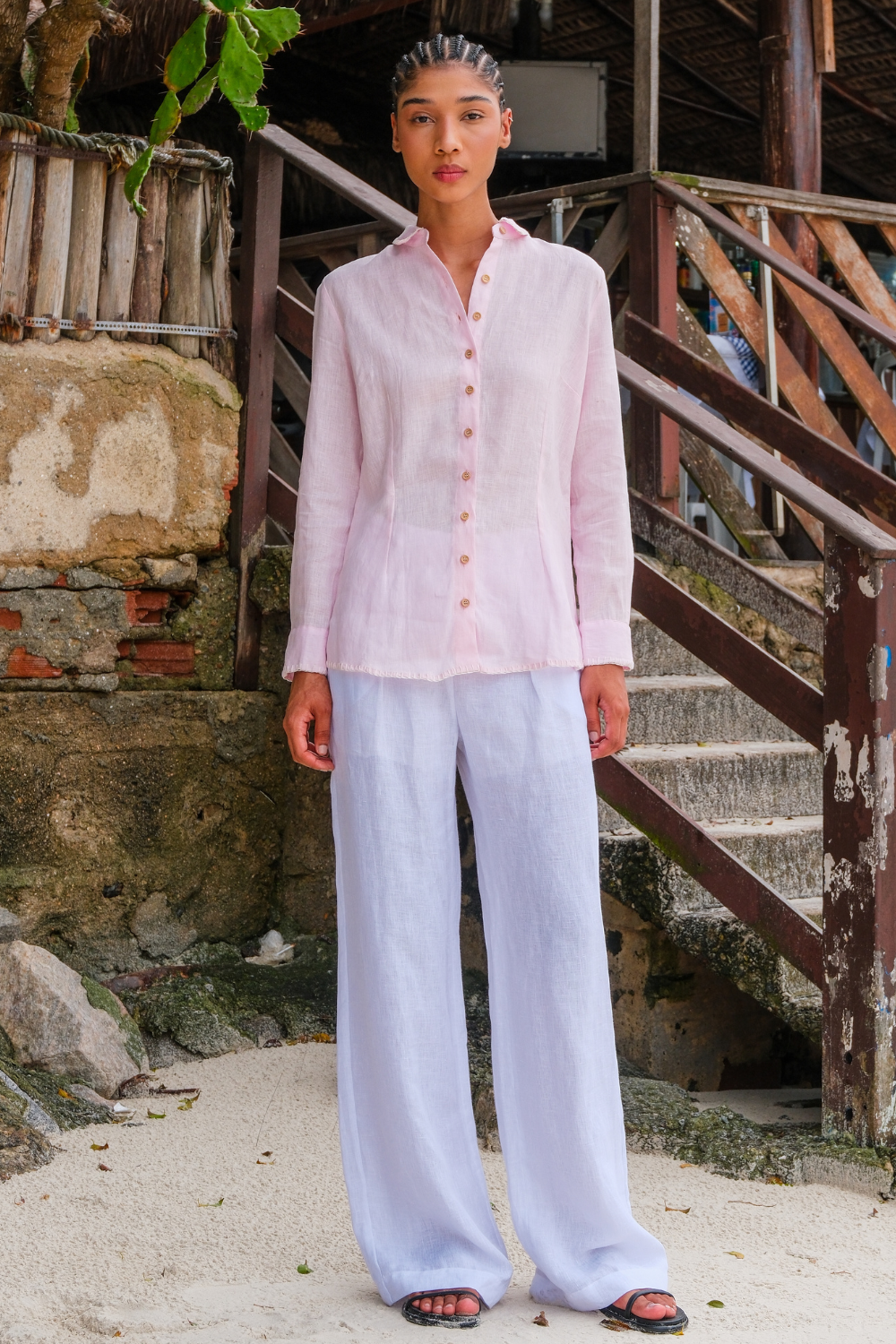 Camisa de Linho Bordada Constelação Rosa