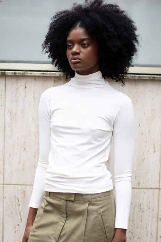 Blusa de Malha Gola Rolê Off White